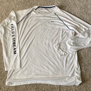 Men’s field and Stream long sleeve rash guard shirt size M